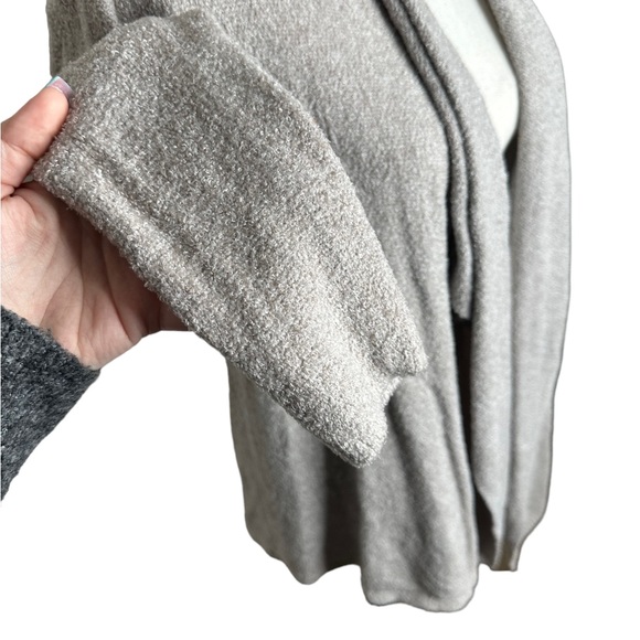 Barefoot dreams CozyChic Lite® Girl's Calypso Wrap - Picture 4 of 8